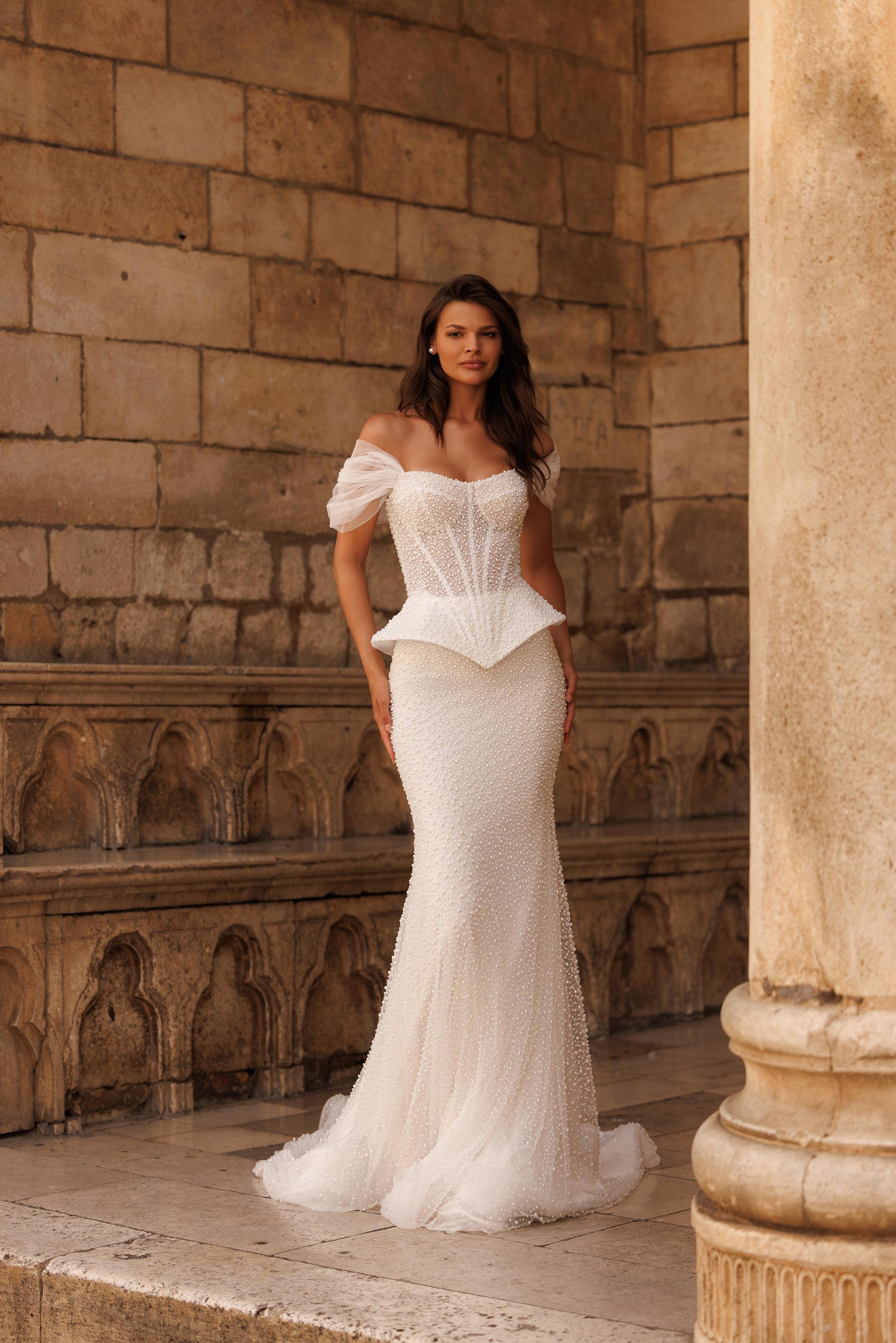 Lana Grace Bridal Amalia 5198